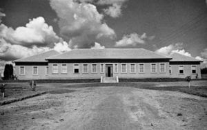 Escola de Trabalhadores Rurais de Rio Negro em 1942.