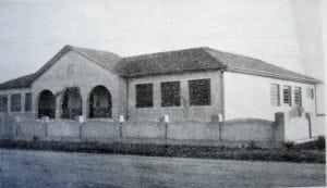 Grupo Escolar de Arapoti em 1950.