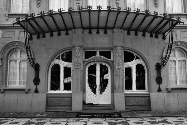 Detalhe do acesso posterior - Paço da Liberdade, em Curitiba - 2009.