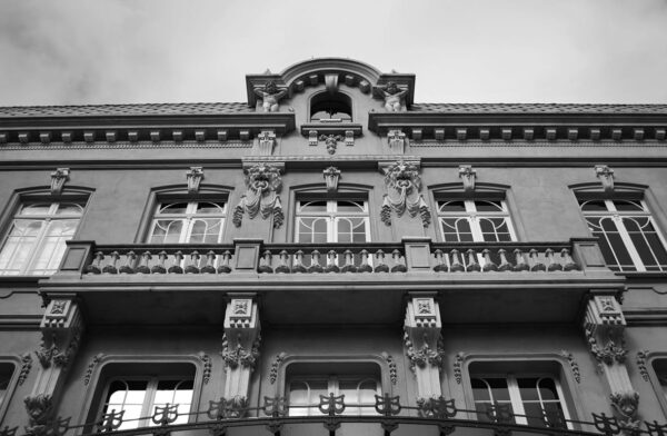 Detalhe do balcão da antiga Sala das Seções da Câmara Municipal - Paço da Liberdade, em Curitiba - 2009.