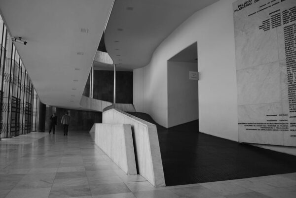 Vestíbulo principal do Plenário da Assembleia Legislativa do Paraná, em Curitiba - 2009.