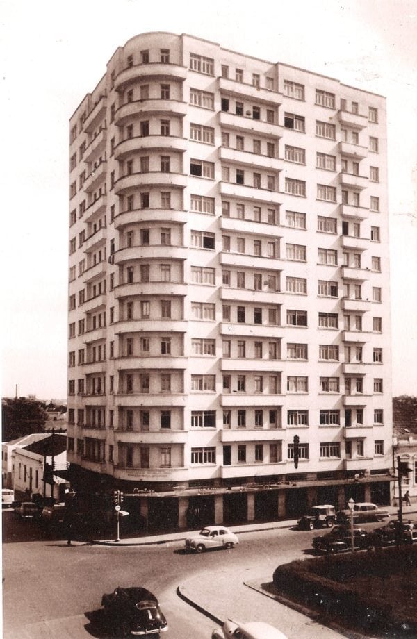 Edifício Marumby na década de 1960.