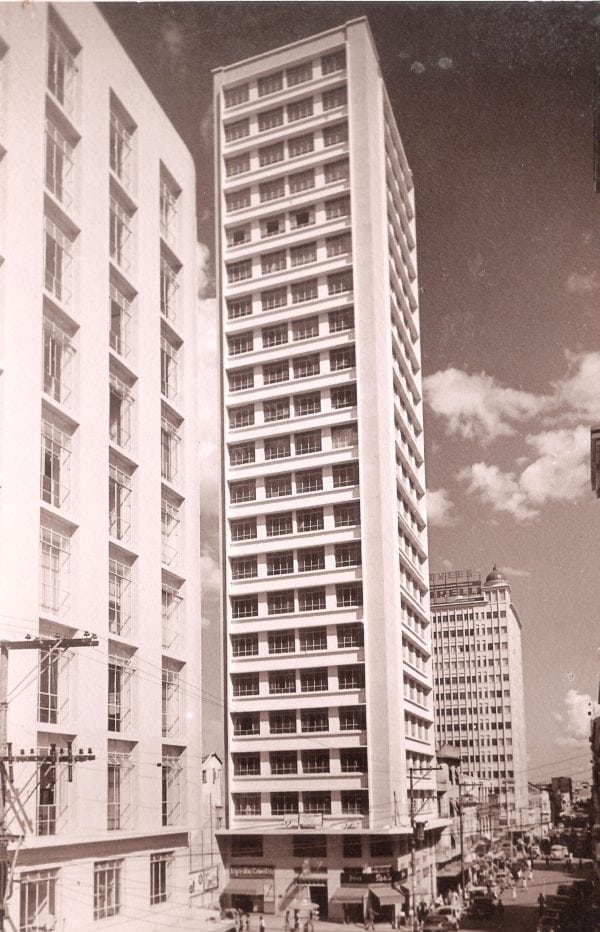 Edifício Augusta na década de 1950.