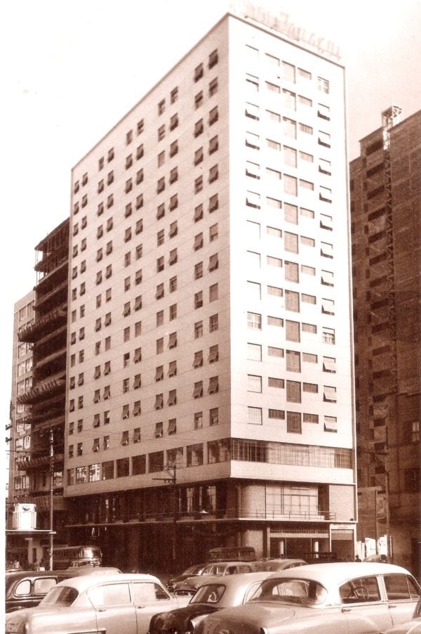 Edifício do Hotel Iguaçu na década de 1950.