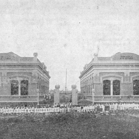 Grupo Escolar Dezenove de Dezembro em 1917.