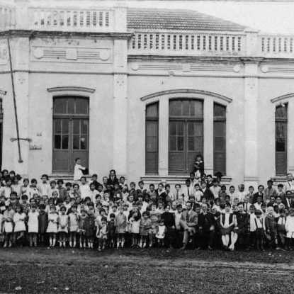 Grupo Escolar Professor Serapião na década de 1920.