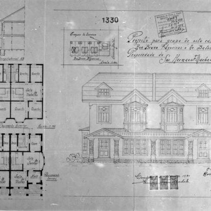 1 - GASTÃO CHAVES & CIA. Projecto para grupo de oito casas do Snr. Hermano Franco Machado na Rua Bruno Filgueiras e Av. Batel. Plantas do pavimento térreo e superior e de implantação, corte e fachada frontal apresentados em uma prancha. Microfilme digitalizado. Acervo: Arquivo Público Municipal de Curitiba.