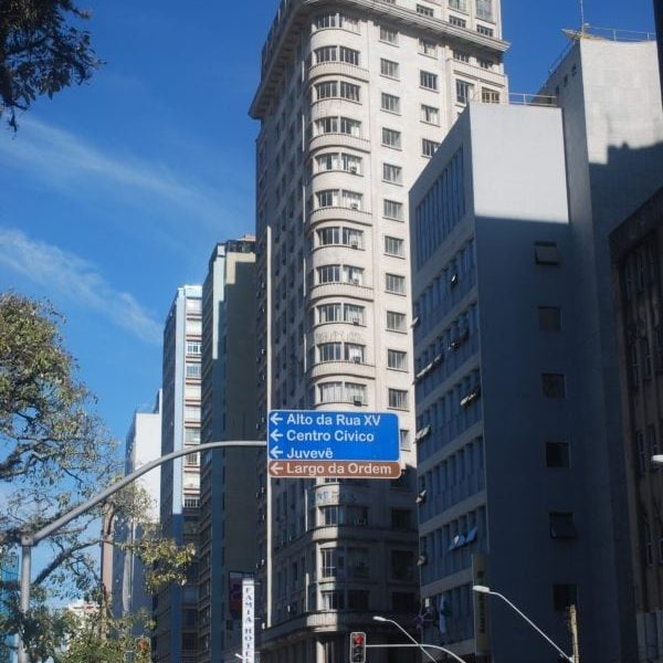 Edifício do Afâmia Hotel em 2017.