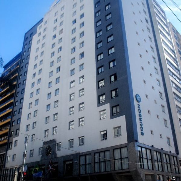 Edifício do Hotel Bourbon em 2017.